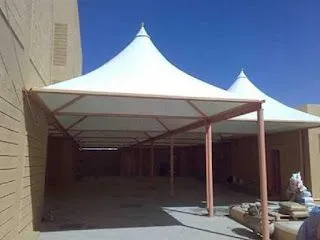 تصميم مظلات سيارات  هرمية بالرياض