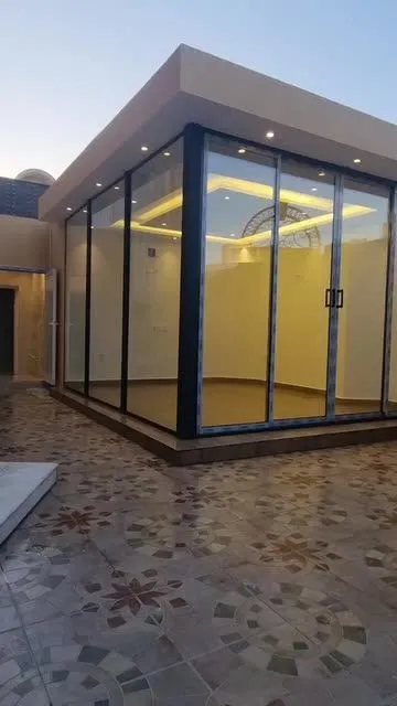 غرف خارجية ساندوتش بنل حى طويق الرياض