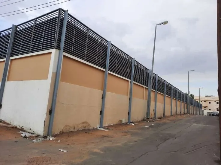 تركيب ساتر حديد ثابت ومتين مع حداد محترف  الرياض