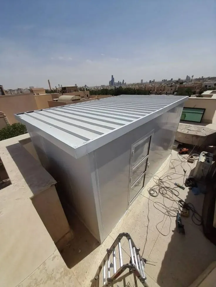 ملاحق ساندوتش بنل  للحدائق والأسطح في الرياض