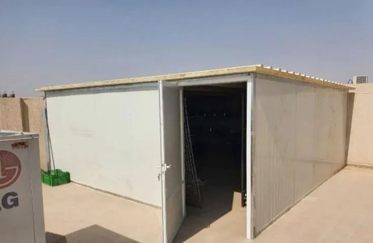 ملاحق ساندوتش بنل  للحدائق والأسطح في الرياض