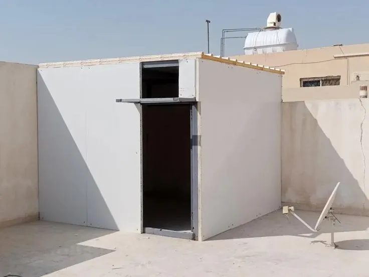 ملاحق ساندوتش بنل  للحدائق والأسطح في الرياض