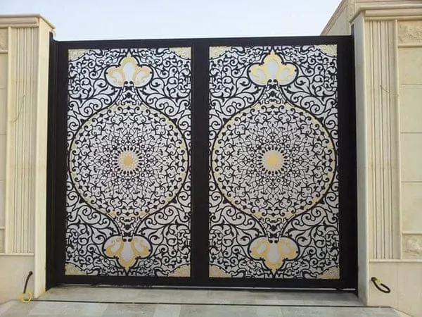 تركيب أبواب حديد حديثة تناسب الفلل في الرياض