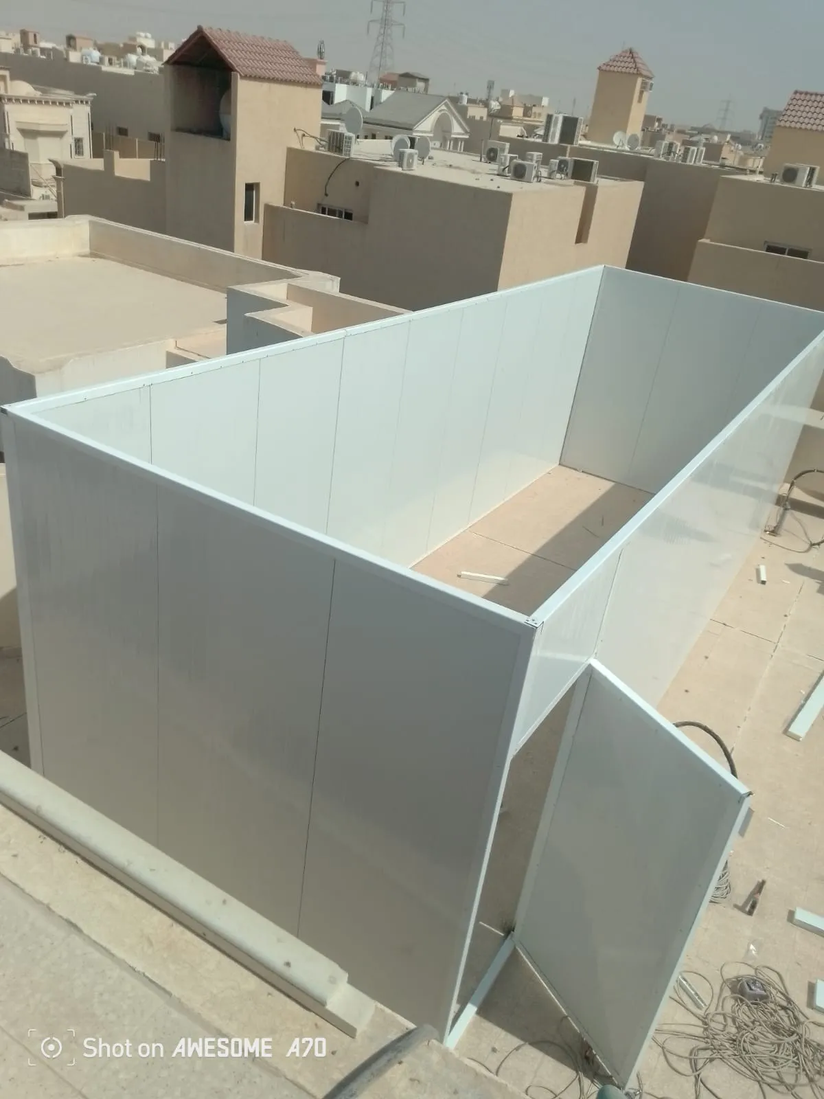 بناء غرف ساندوتش بنل|فني تركيب ألواح ساندوتش بنل الرياض