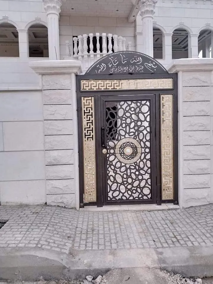 لحام بوابات منازل ورشة تركيب حديد في الرياض