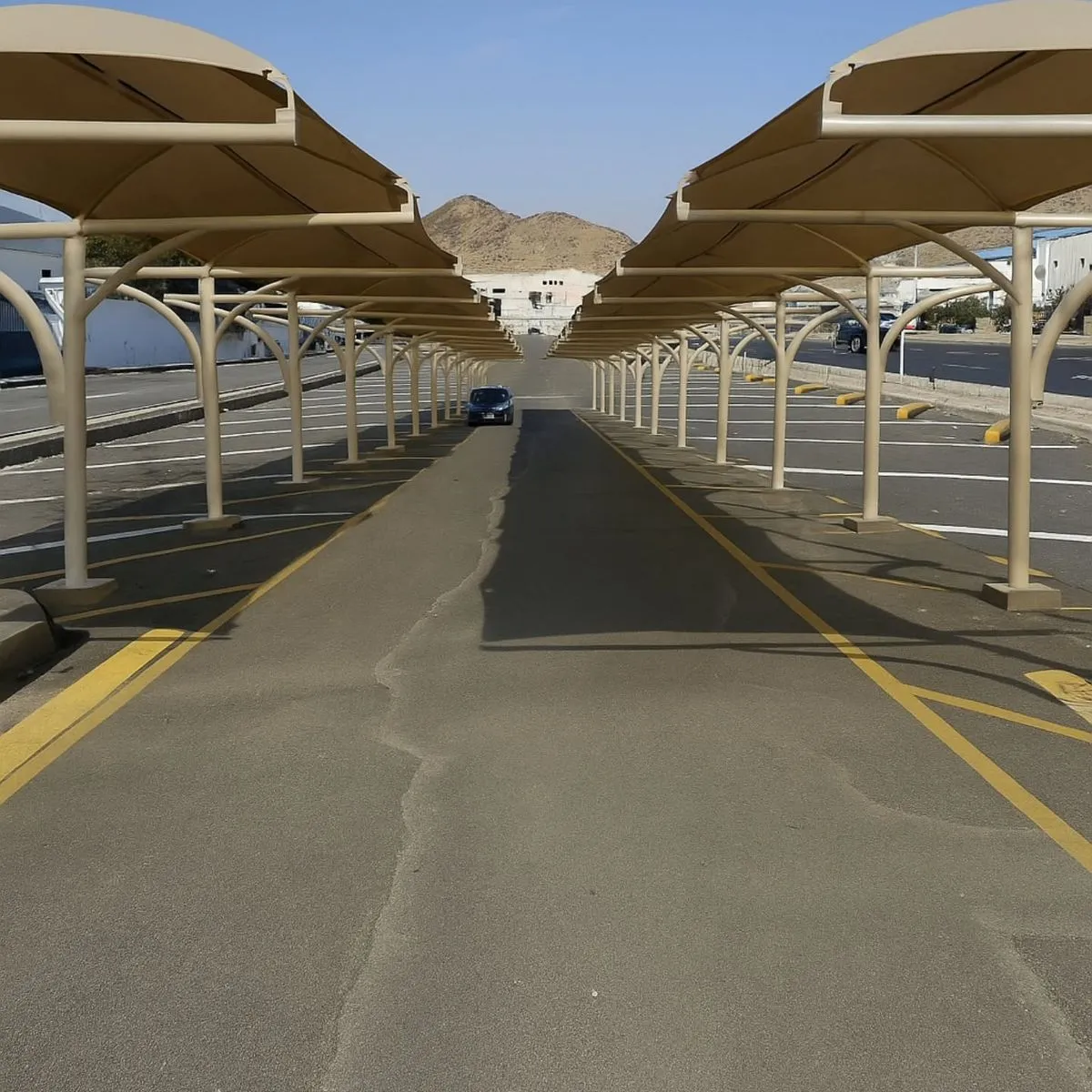 خدمات تركيب مظلات مواقف سيارات الرياض