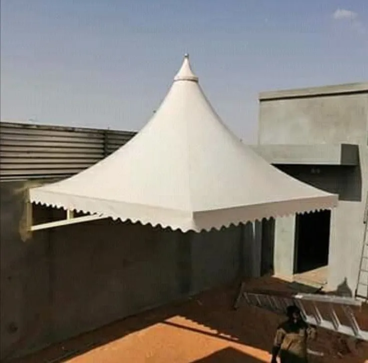 تصميم مظلات سيارات  هرمية بالرياض