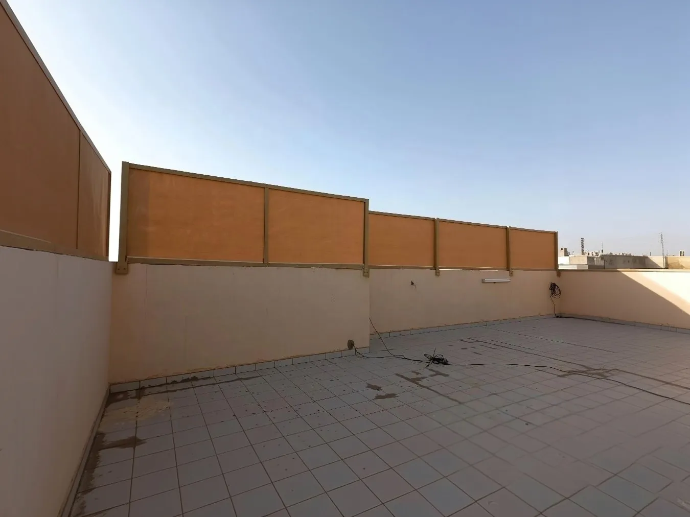 افضل  معلم  سواتر  قريب حي الربيع