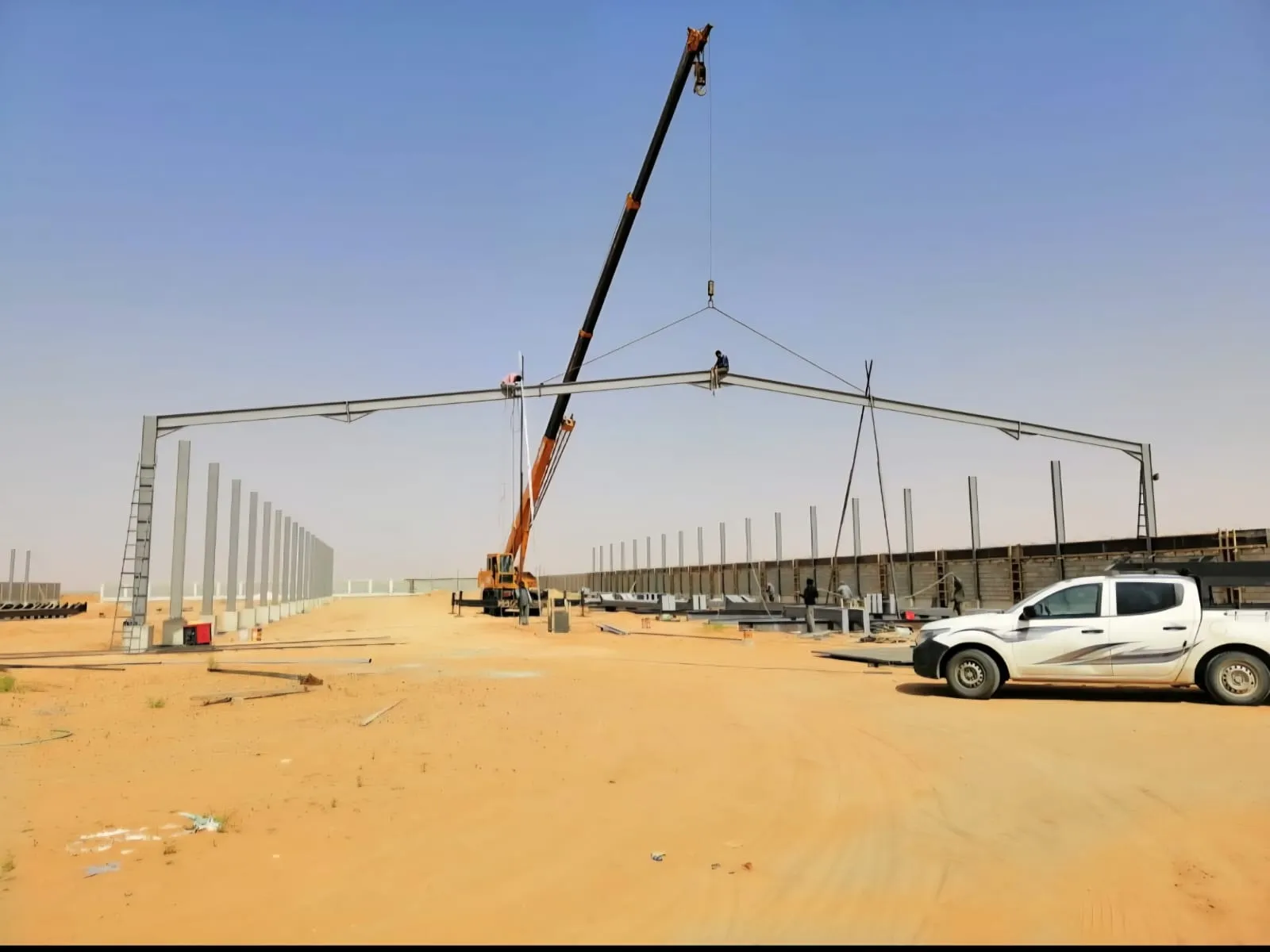 حداد هناجر ومستودعات حي النرجس