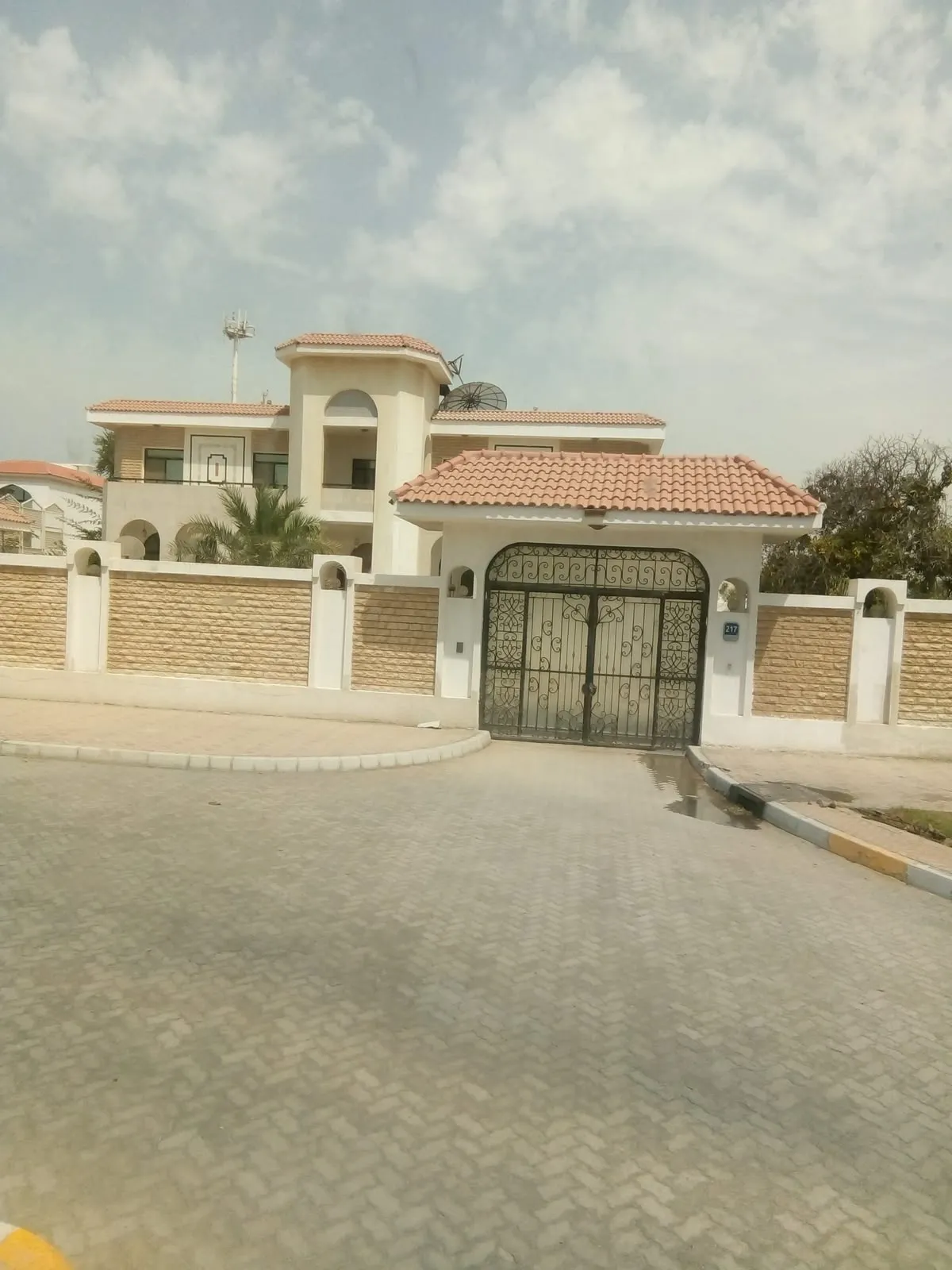 مقاول تركيب قرميد حي الشفاء الرياض